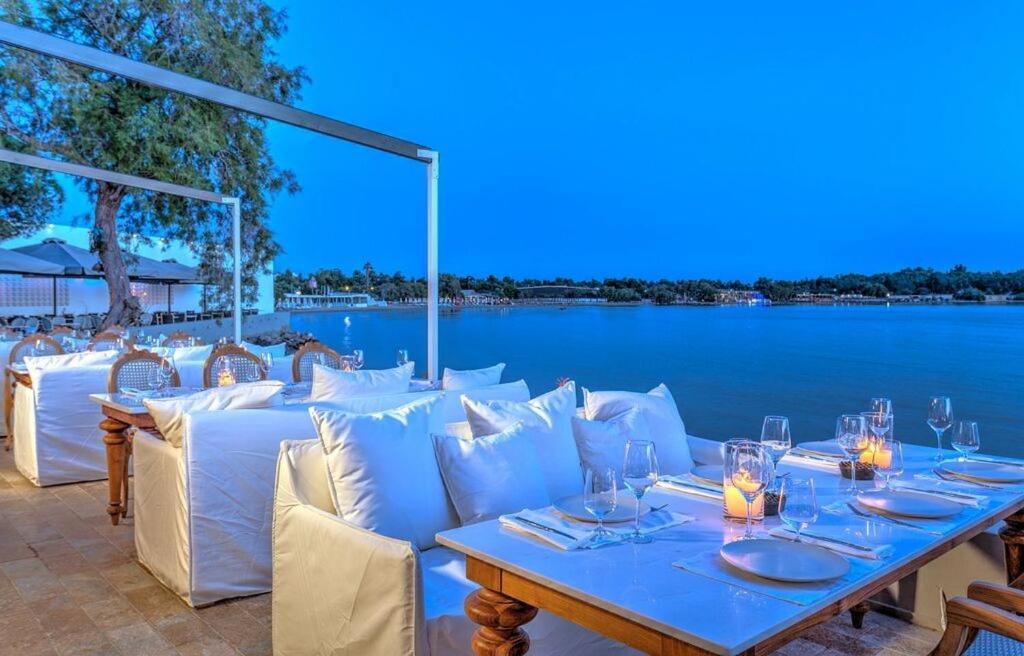 Glyfada Seabreeze Apartment Athens Ngoại thất bức ảnh